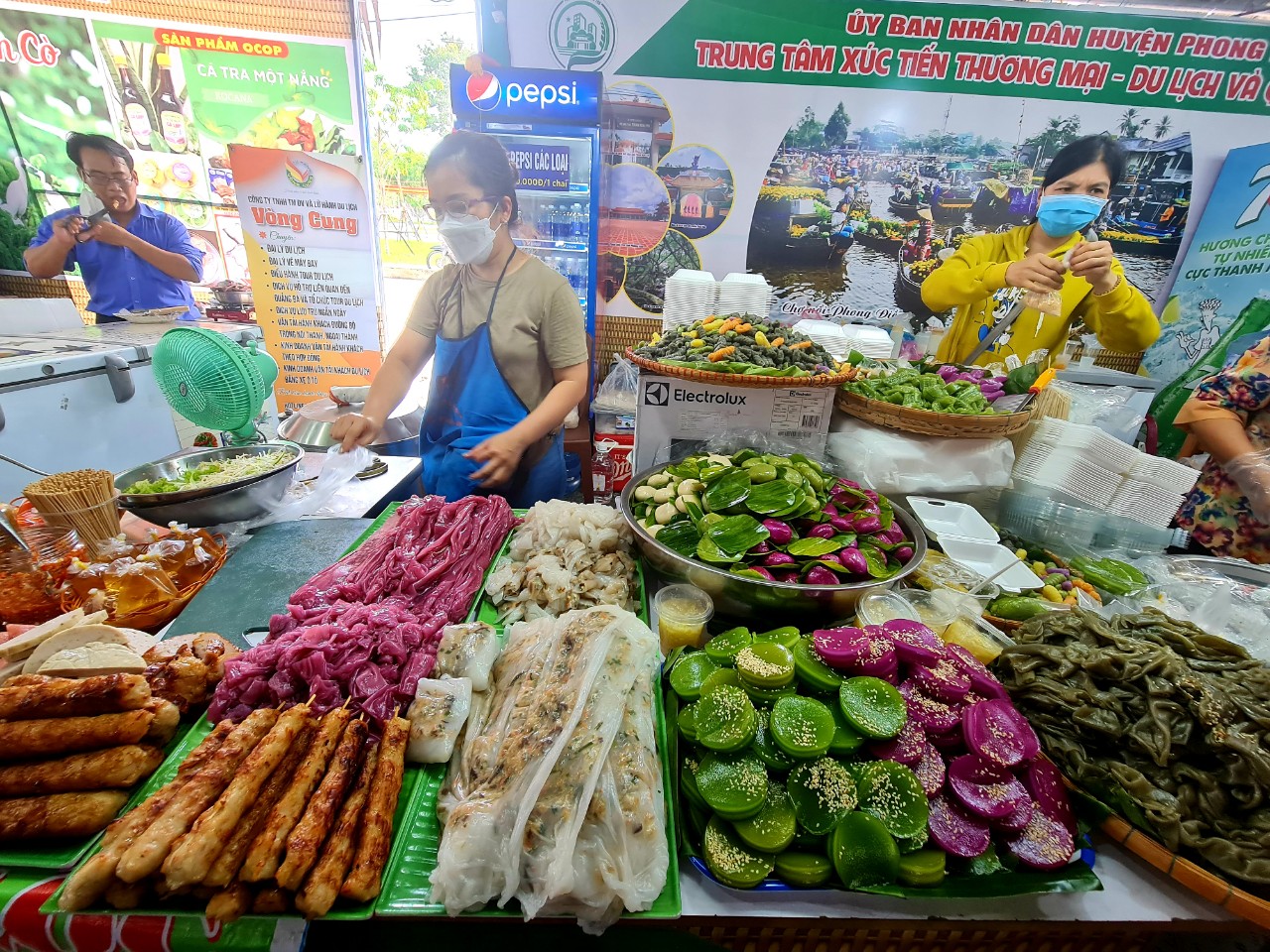 Gần 100 loại bánh dân gian đầy sắc màu, nhìn thôi đã muốn thưởng thức - Ảnh 7.