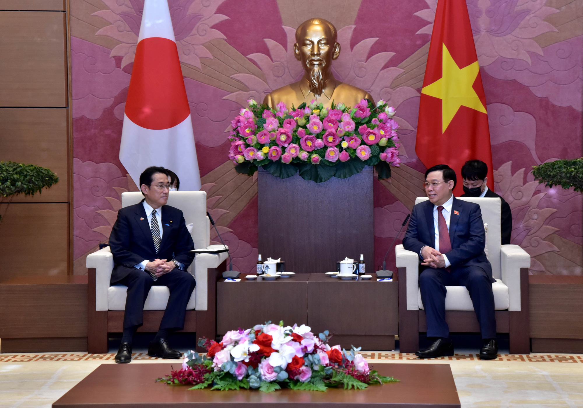 Tổng Bí thư Nguyễn Phú Trọng nhấn mạnh tiềm năng to lớn của hợp tác Việt - Nhật - Ảnh 14.