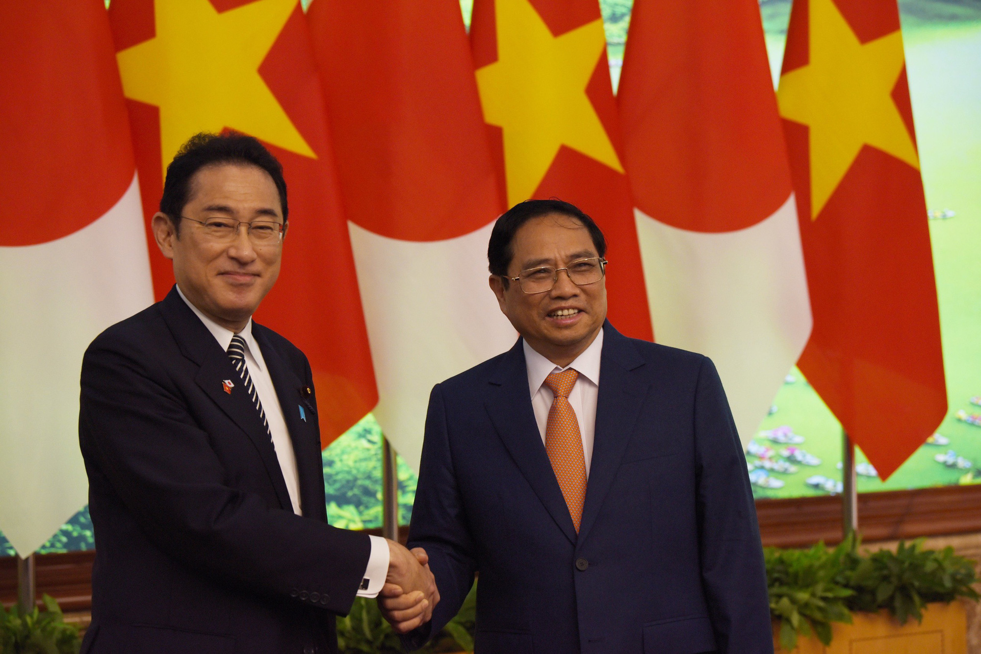 CLIP: Thủ tướng Phạm Minh Chính chủ trì lễ đón Thủ tướng Nhật Bản - Ảnh 13.