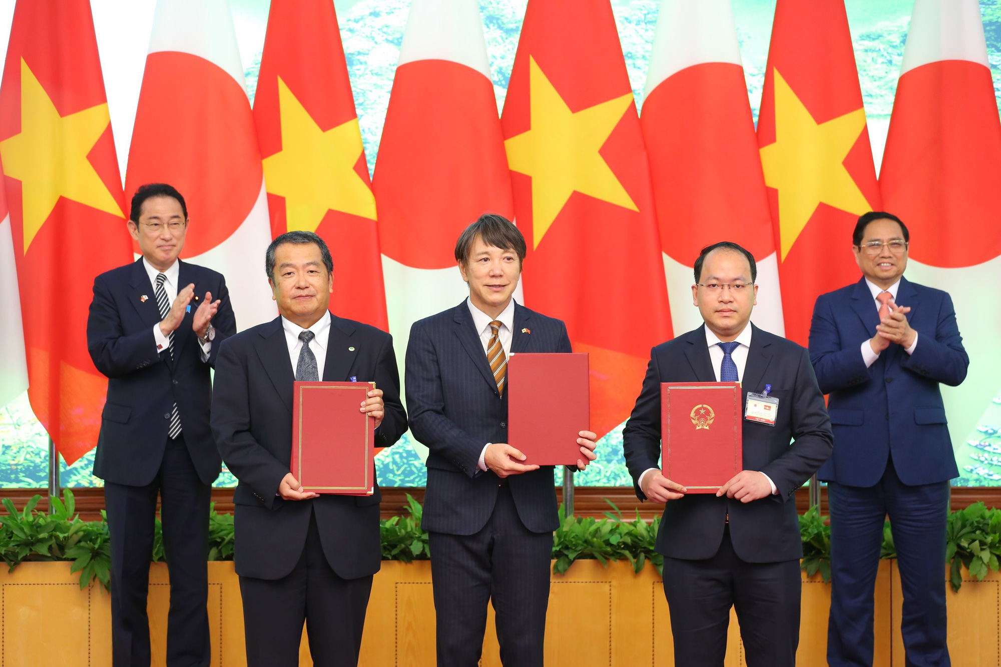 Việt Nam - Nhật Bản ký kết 22 văn kiện hợp tác - Ảnh 3.