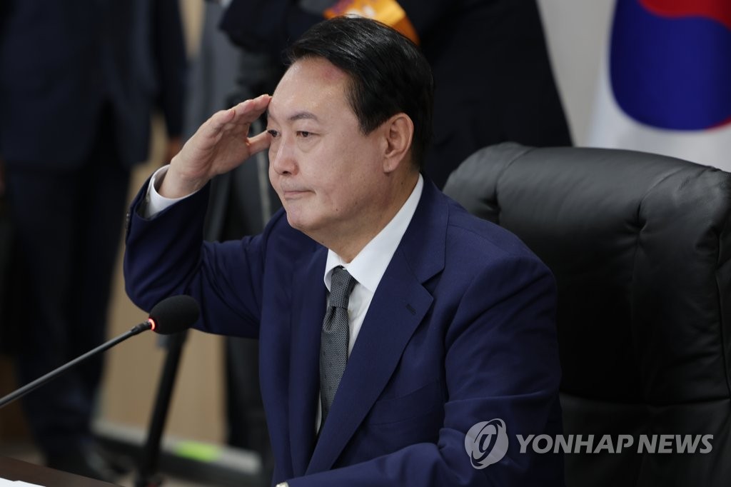 Tân Tổng thống Hàn Quốc bắt đầu nhiệm kỳ từ boongke lúc nửa đêm - Ảnh 1.