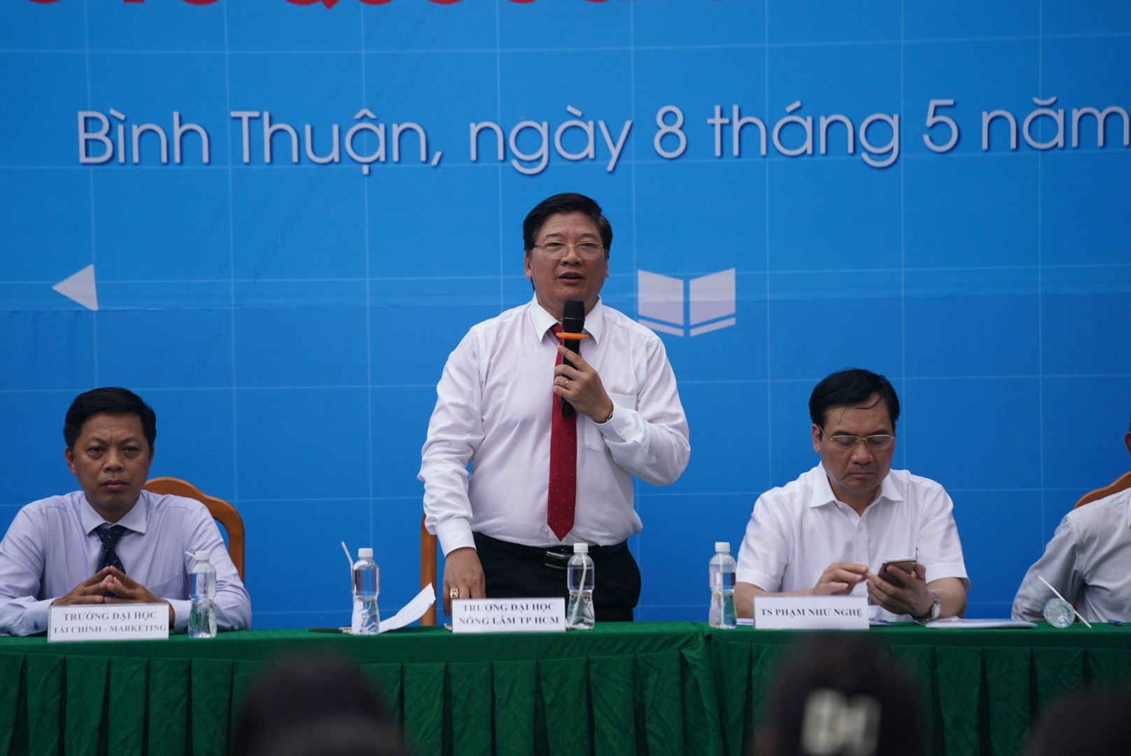 3 lời khuyên cho việc chọn nghề, chọn ngành - Ảnh 1. 3 lời khuyên cho việc chọn nghề, chọn ngành - Ảnh 1.