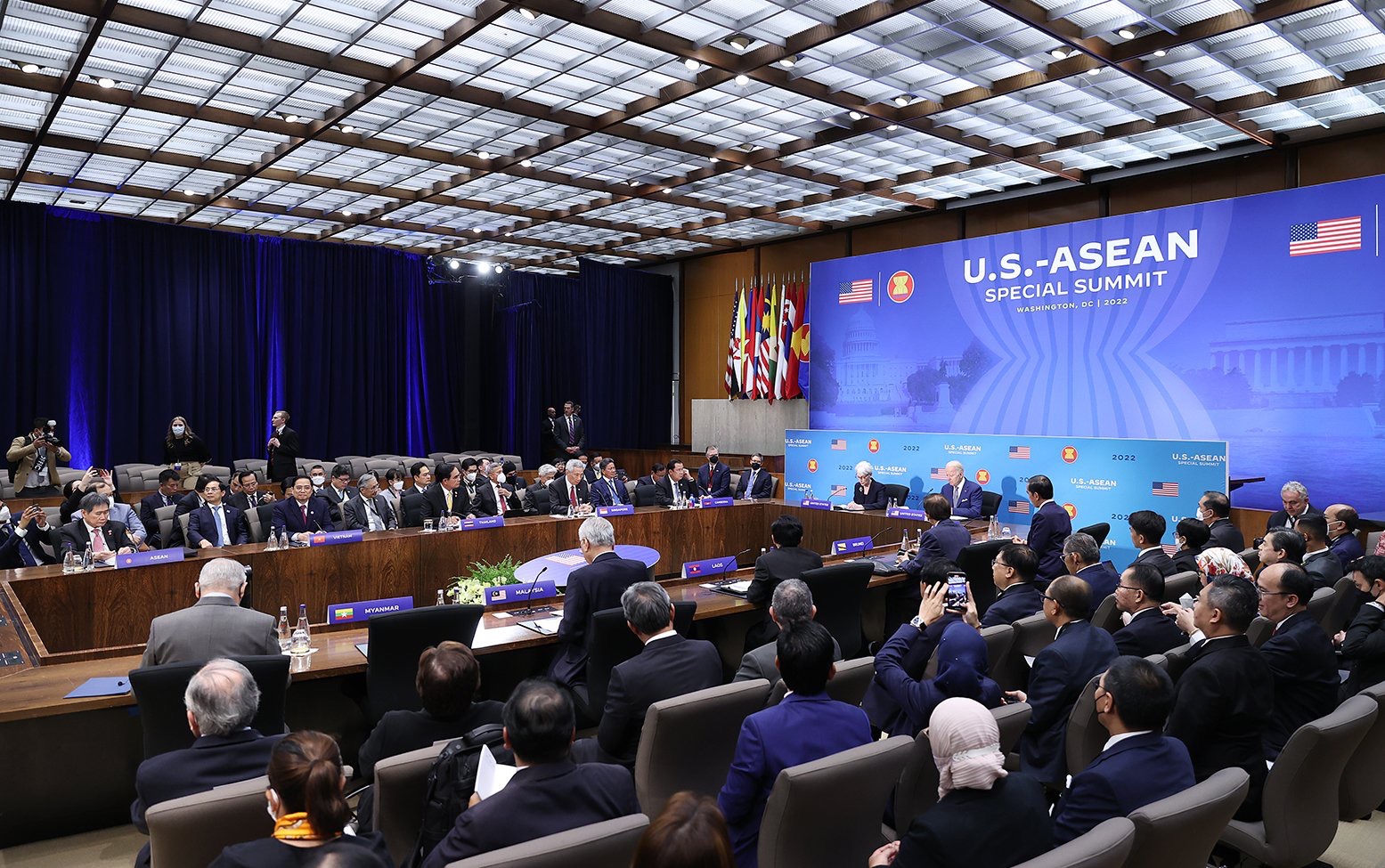 The US announced many cooperation initiatives with ASEAN worth hundreds of millions of dollars - Photo 2.
