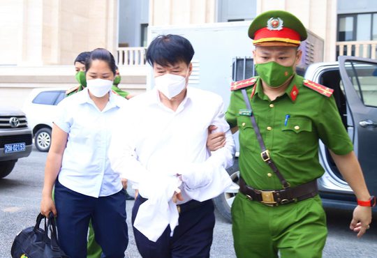 Đề nghị tuyên phạt nguyên thứ trưởng Trương Quốc Cường 7 đến 8 năm tù - Ảnh 1.