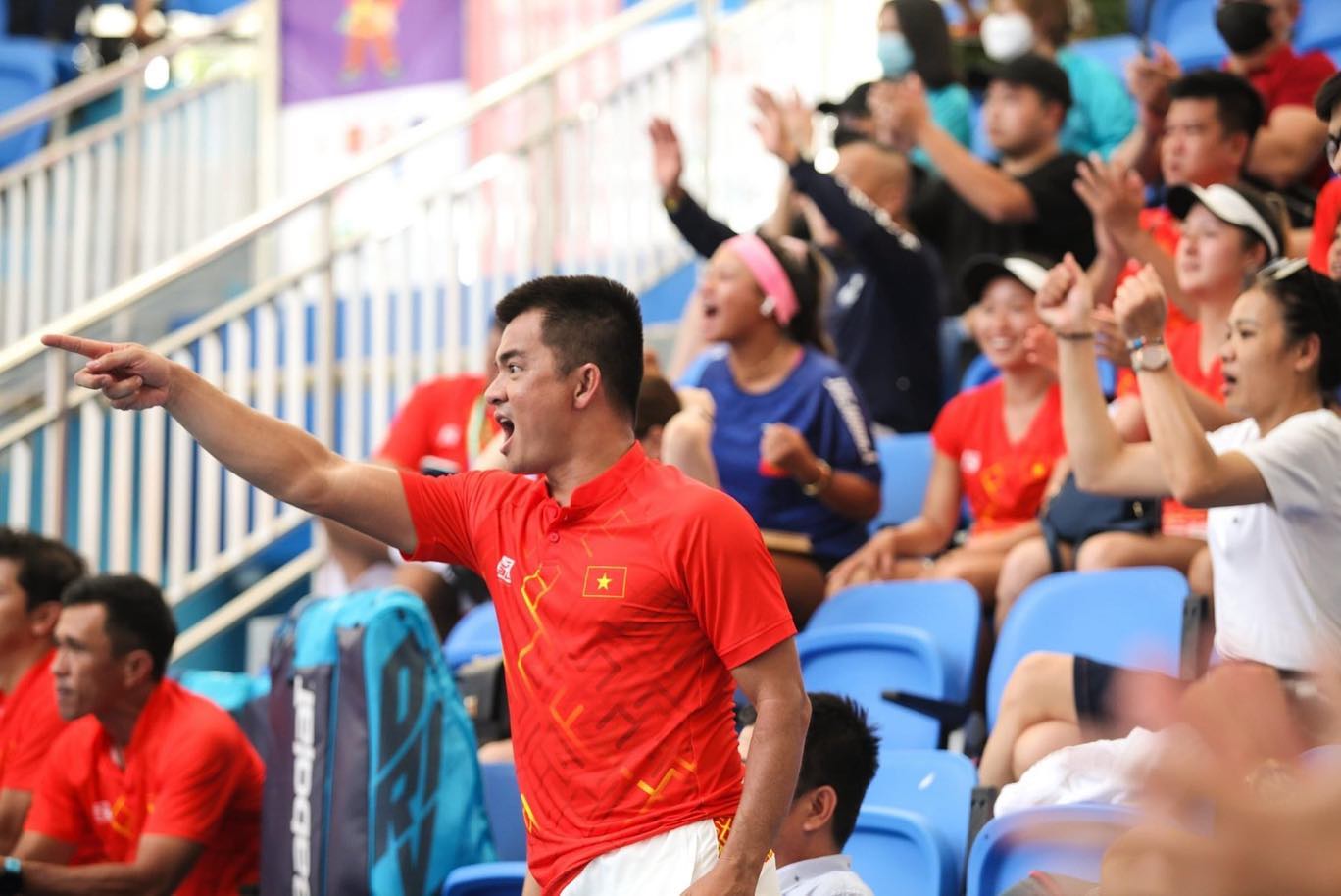 Tuyển Việt Nam khởi đầu xuất sắc nội dung đôi nam quần vợt SEA Games 31 - Ảnh 1.