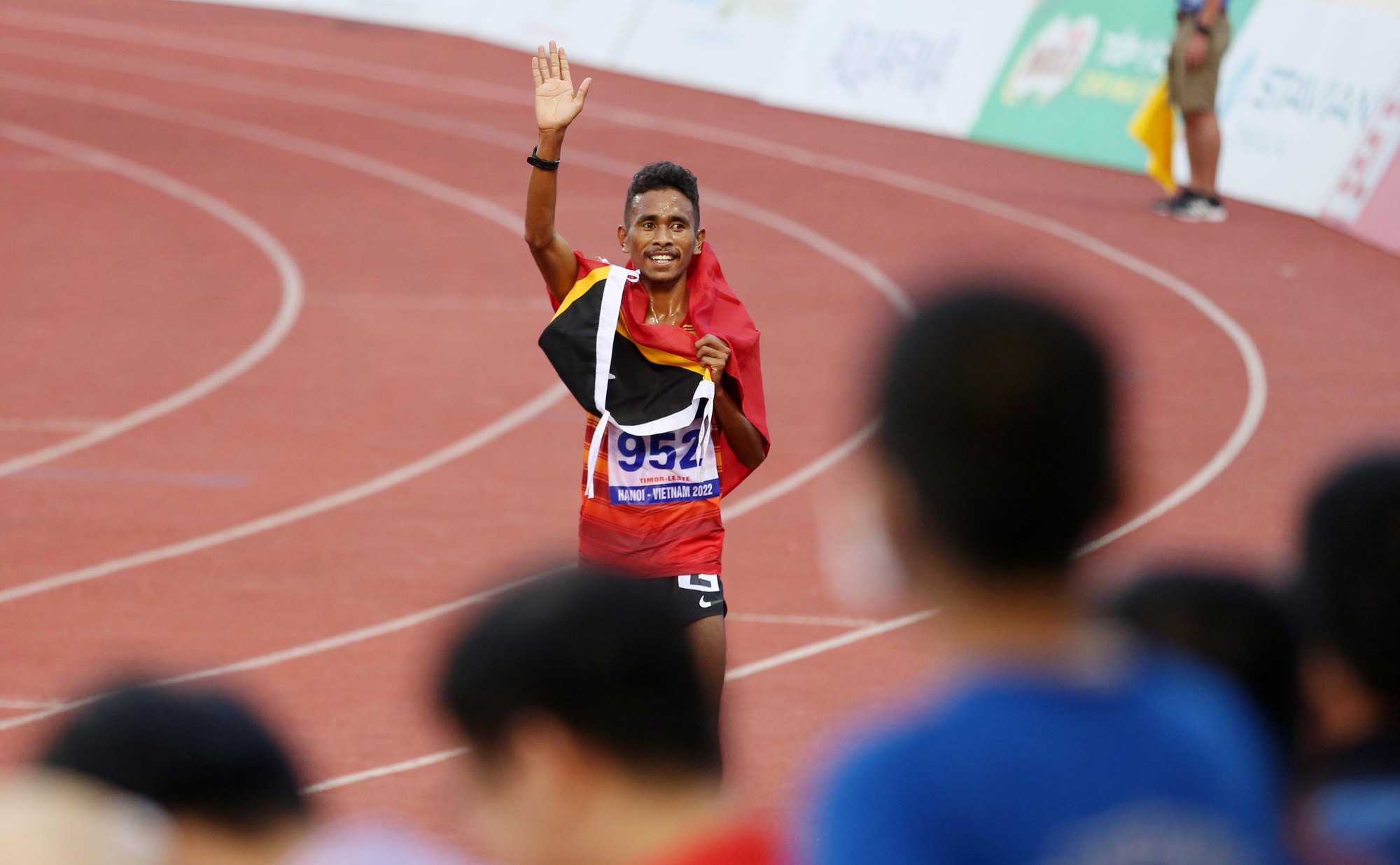 Tấm HCB quý hơn vàng của VĐV đi vào lịch sử Timor Leste tại SEA Games 31 - Ảnh 3.