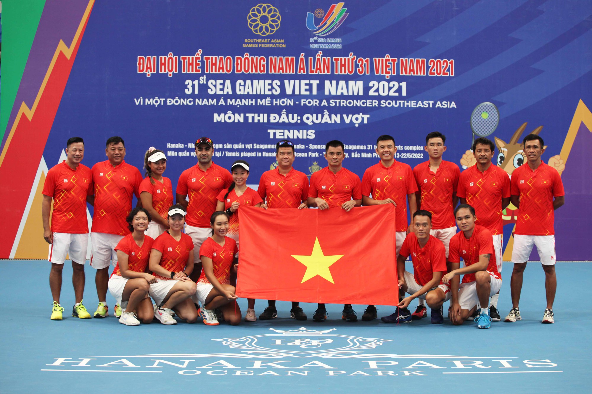 Tuyển Việt Nam khởi đầu xuất sắc nội dung đôi nam quần vợt SEA Games 31 - Ảnh 3.