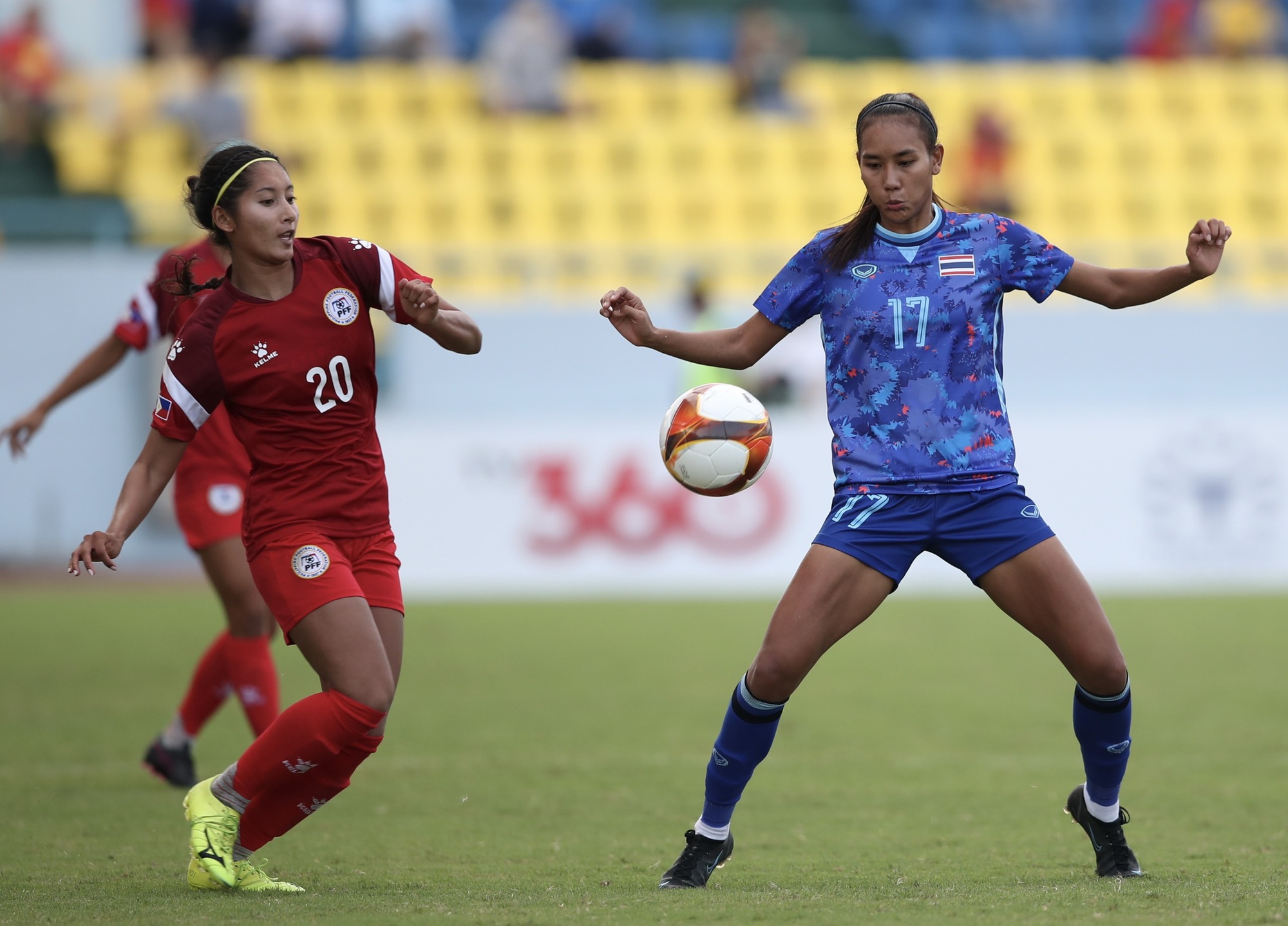 Thắng dễ Philippines, tuyển nữ Thái Lan vào chung kết SEA Games 31 - Ảnh 4. Thắng dễ Philippines, tuyển nữ Thái Lan vào chung kết SEA Games 31 - Ảnh 4.