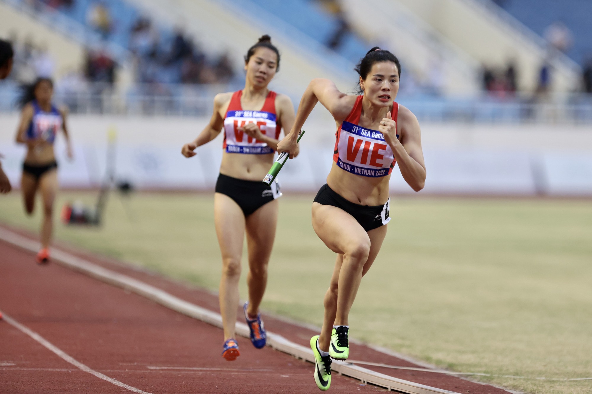 Nhật ký SEA Games 31 ngày 18-5: Giành thêm 21 HCV, chủ nhà vững ngôi đầu - Ảnh 14.