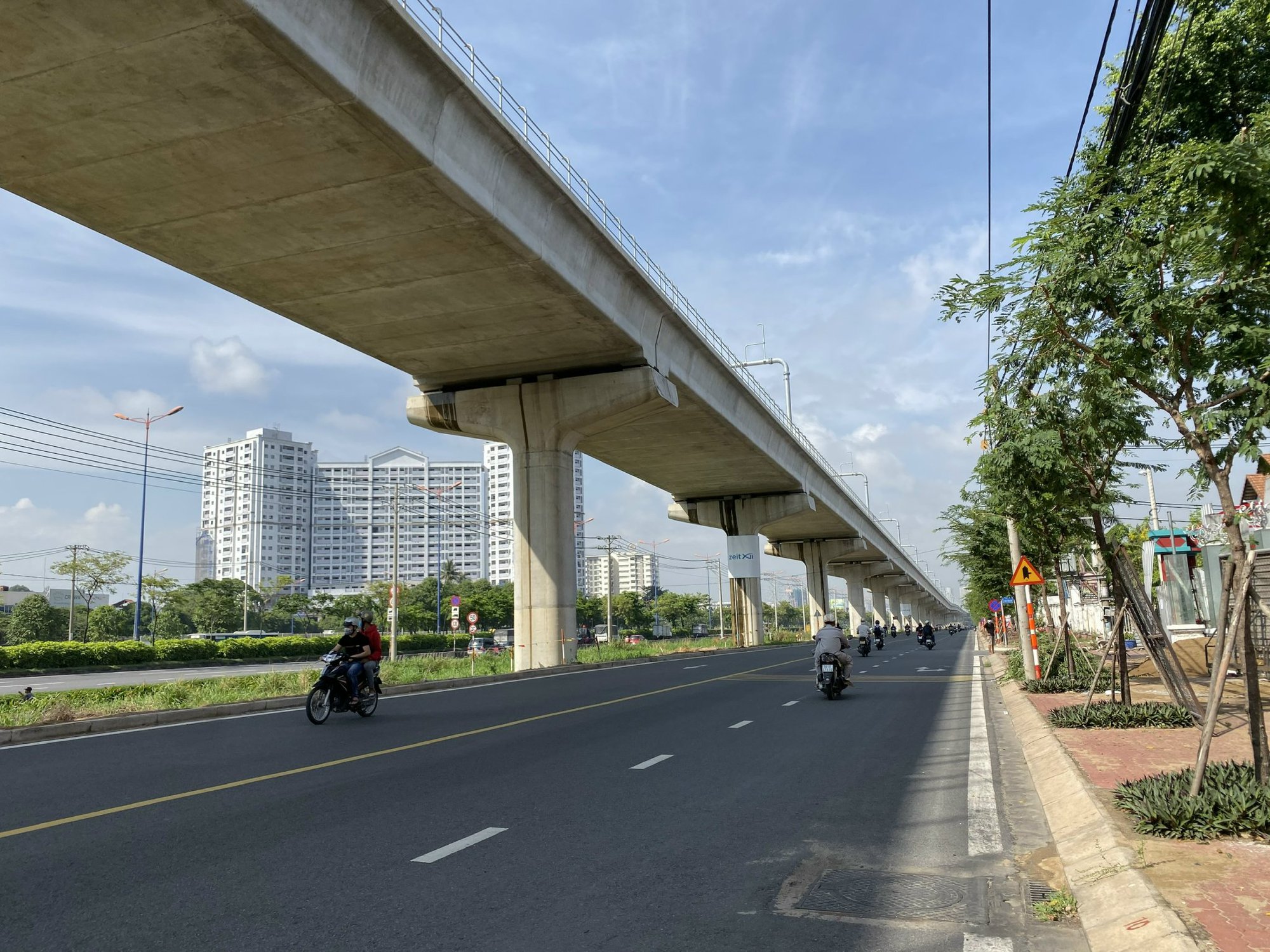 Đường song hành Xa lộ Hà Nội cho phép lưu thông 2 chiều - Báo Người lao động