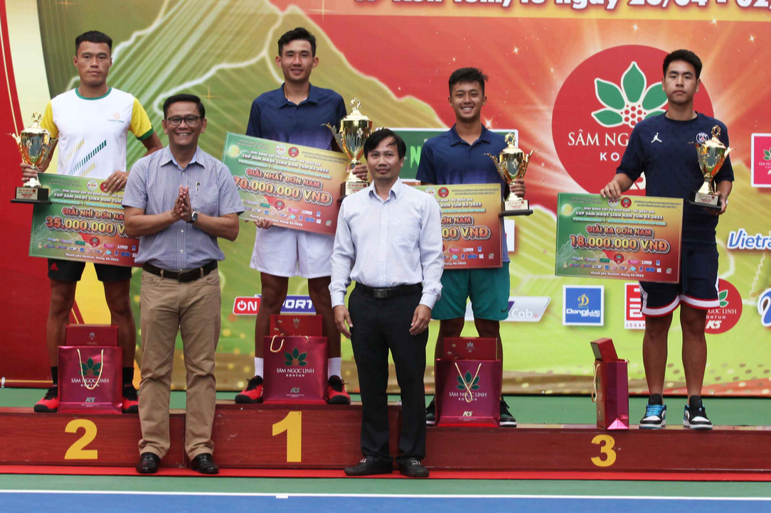Nguyễn Văn Phương, Đào Minh Trang vô địch VTF Masters 500 - Ảnh 5. Nguyễn Văn Phương, Đào Minh Trang vô địch VTF Masters 500 - Ảnh 5.