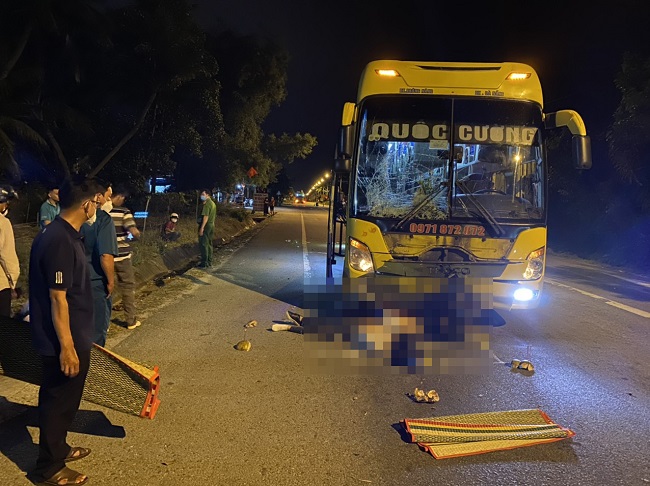 15 người chết, 18 người bị thương vì tai nạn giao thông trong ngày nghỉ lễ thứ 3 - Ảnh 1. 15 người chết, 18 người bị thương vì tai nạn giao thông trong ngày nghỉ lễ thứ 3 - Ảnh 1.