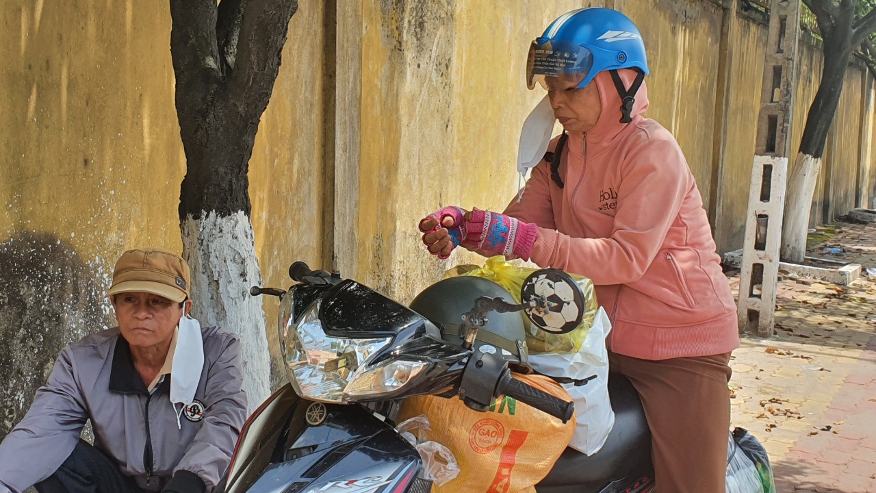 Bình Dương: Người lao động trở lại làm việc trong hào hứng - Ảnh 4. Bình Dương: Người lao động trở lại làm việc trong hào hứng - Ảnh 4.