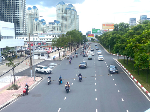 Tìm lối ra cho máy bơm chống ngập - Ảnh 1.