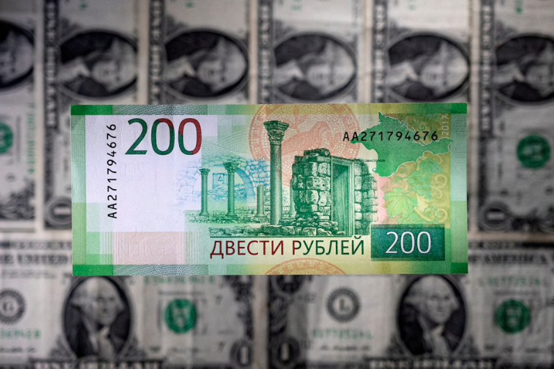 Đồng rúp của Nga mạnh lên bất ngờ - Ảnh 1.