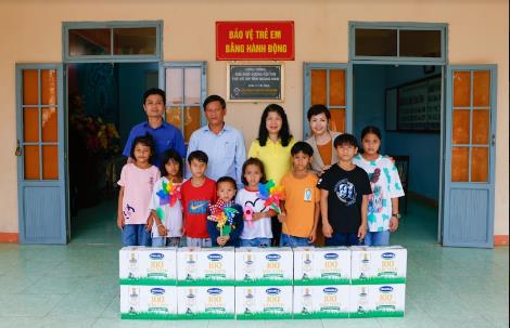 Vinamilk khởi động hành trình năm thứ 15 của Quỹ sữa vươn cao Việt Nam tại nhiều địa phương - Ảnh 4.