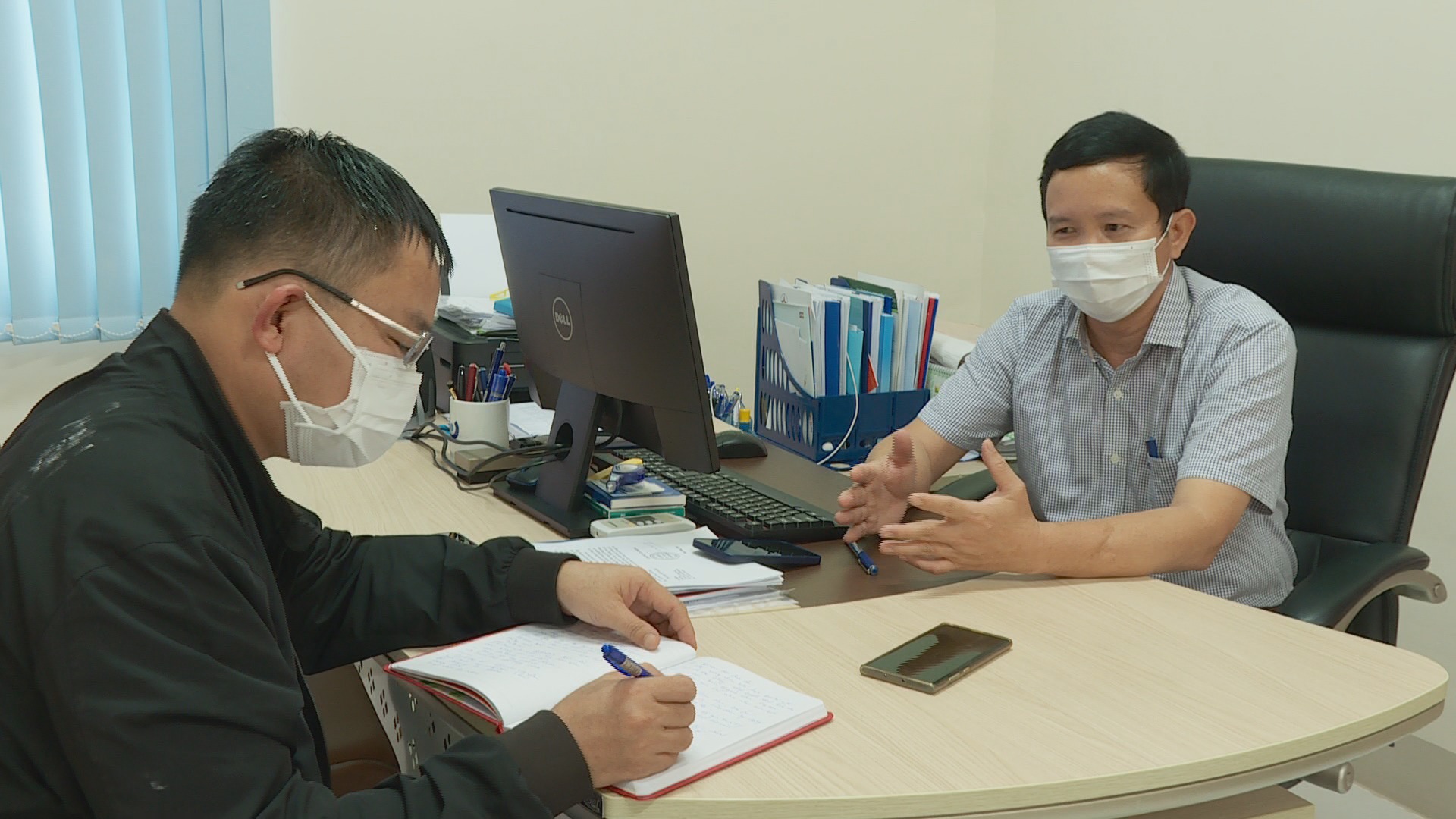 Trước lúc bị bắt, Giám đốc CDC Đắk Lắk từng lắc đầu khi nói về việc nhận hoa hồng - Ảnh 4.