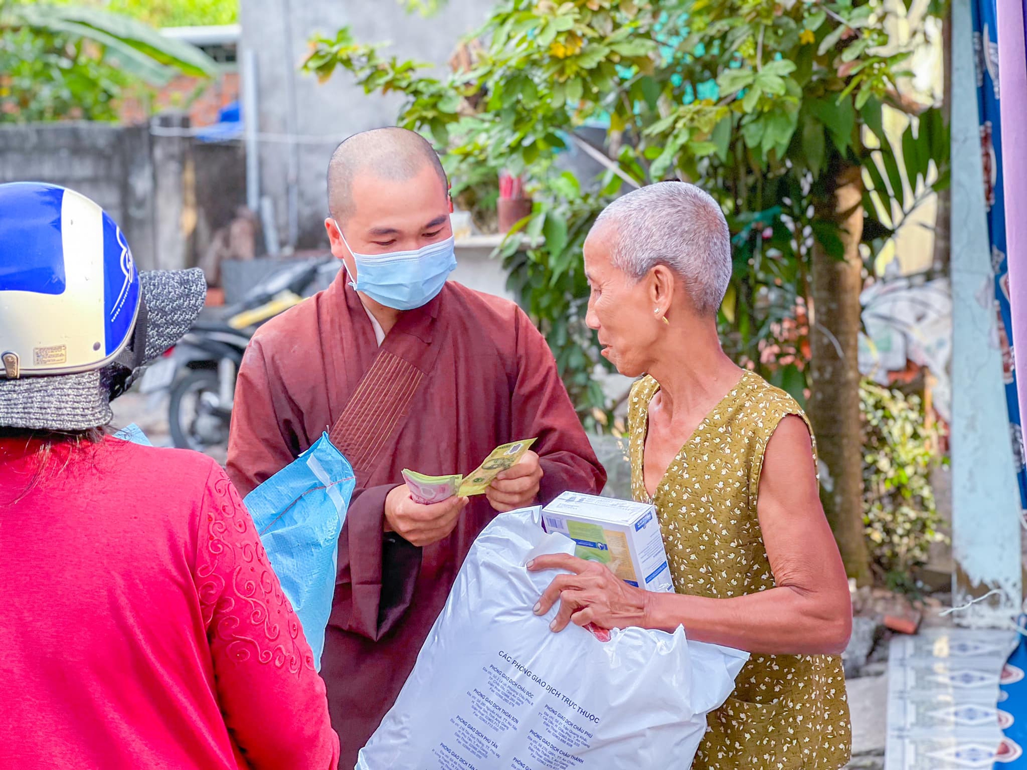 Những mô hình thiện nguyện ấm lòng của Đại đức Thích Thiện Duy - Ảnh 2.