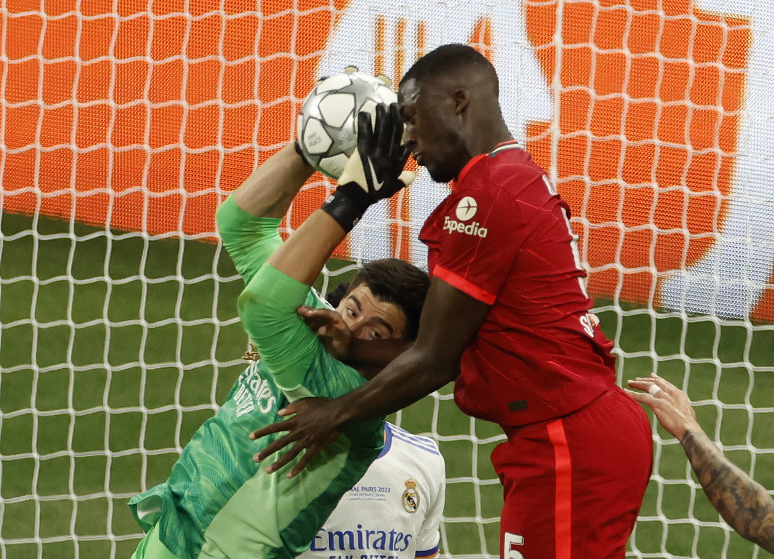 Thibaut Courtois hóa siêu nhân, Real Madrid lên đỉnh Champions League - Ảnh 6.