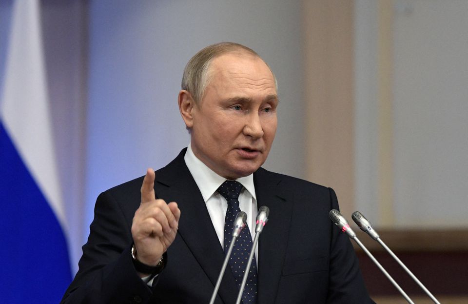 President Putin issued a decree to retaliate against Western sanctions - Photo 1.