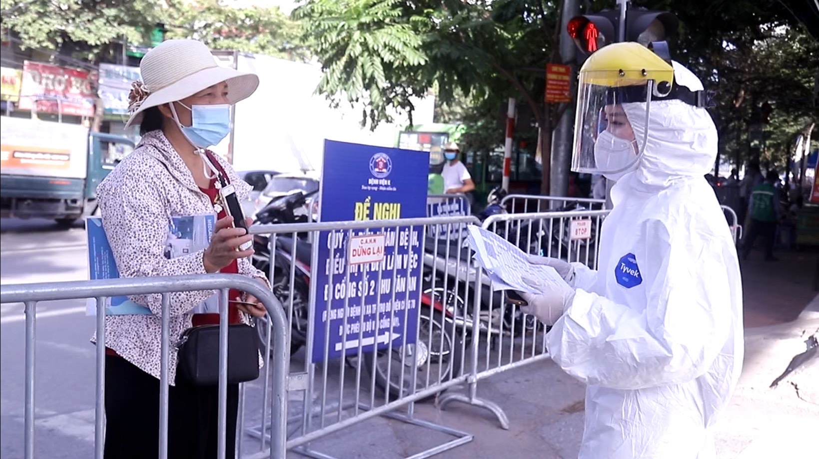Đề xuất 2 tình huống ứng phó dịch Covid-19 năm 2022-2023 - Ảnh 3. Đề xuất 2 tình huống ứng phó dịch Covid-19 năm 2022-2023 - Ảnh 3.