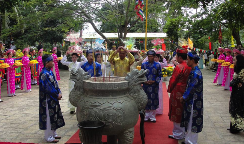 Di sản quốc gia: Khám phá những kho tàng văn hóa đặc sắc tại các di sản quốc gia Việt Nam! Hãy trân qua những giá trị văn hóa khác biệt với những ký ức cuộc sống xưa và hạnh phúc hiện tại.