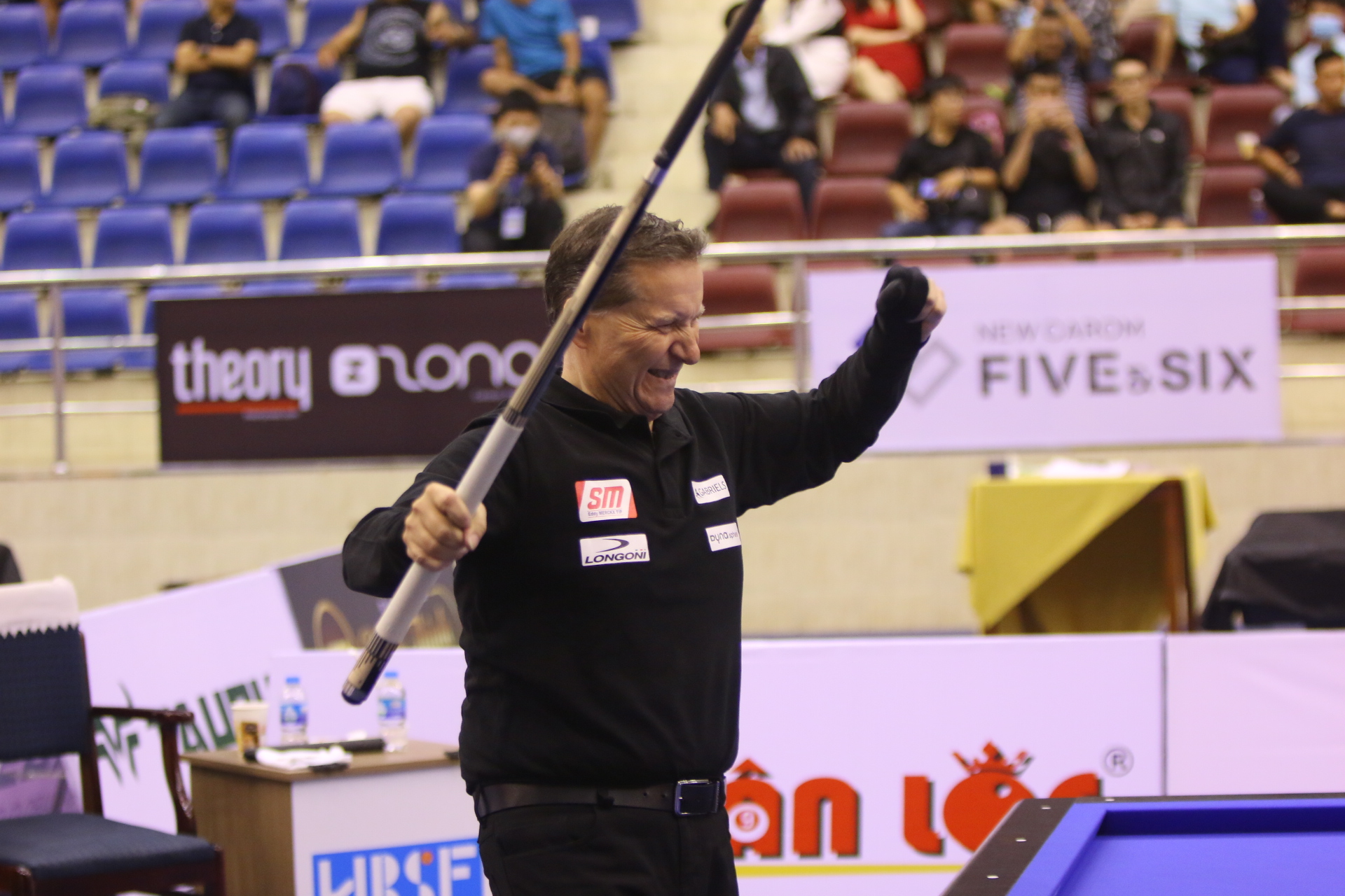 Eddy Merkcx đăng quang World Cup billiards ba băng TP HCM - Ảnh 3.