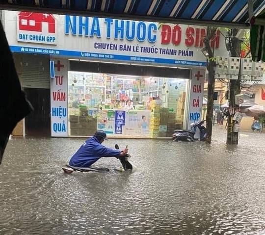 Bộ trưởng Trần Hồng Hà: Trận mưa lớn ở Hà Nội chiều 29-5 không có hạ tầng nào chịu được