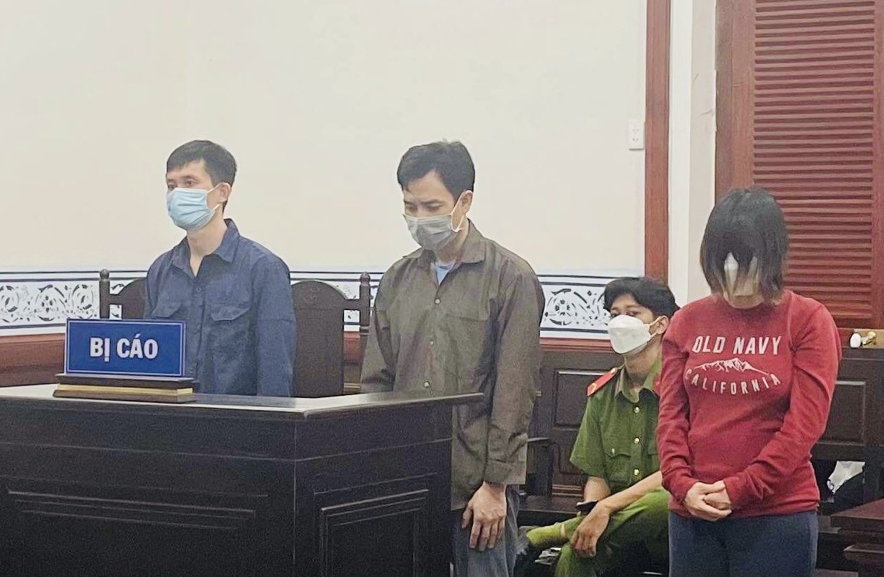Kết cục của nhóm trộm kim cương trong nhà ca sĩ Nhật Kim Anh - Ảnh 1. Kết cục của nhóm trộm kim cương trong nhà ca sĩ Nhật Kim Anh - Ảnh 1.