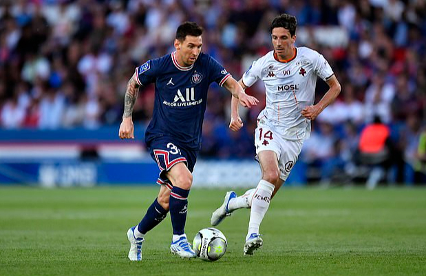 Tiết lộ sốc: Messi không chạy đá bóng nổi vì mắc Covid-19 - Ảnh 1.