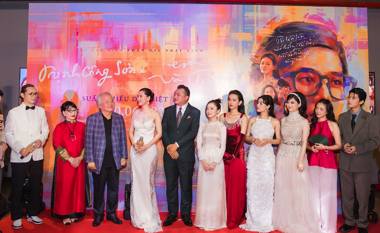 Gia đình nhạc sĩ Trịnh Công Sơn mong khán giả đón nhận phim Em và Trịnh - Ảnh 2.