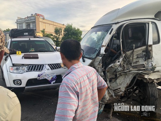 Hàng trăm phương tiện đứng chôn chân nhiều giờ trên Quốc lộ 1 - Ảnh 1.