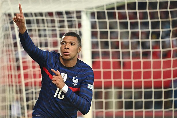 Mbappe cứu Pháp thoát thua, nhà vô địch Nations League ê chề chót bảng - Ảnh 4.