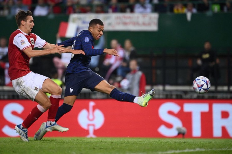 Mbappe cứu Pháp thoát thua, nhà vô địch Nations League ê chề chót bảng - Ảnh 3.