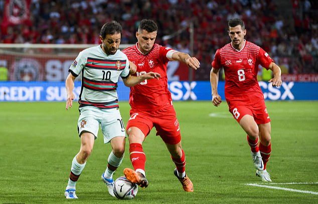 Thụy Sĩ ghi bàn siêu nhanh, Bồ Đào Nha nhận thất bại cay đắng - Ảnh 5.