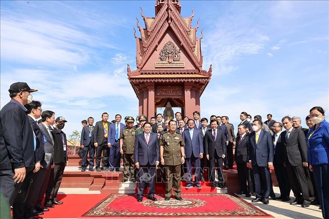 Kỷ niệm 45 năm Con đường tiến tới đánh đổ chế độ diệt chủng Pol Pot của Thủ tướng Hun Sen - Ảnh 3. Kỷ niệm 45 năm Con đường tiến tới đánh đổ chế độ diệt chủng Pol Pot của Thủ tướng Hun Sen - Ảnh 3.
