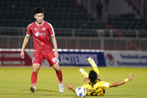 Hà Nội FC lỡ hẹn với ngôi đầu bảng - Ảnh 1.