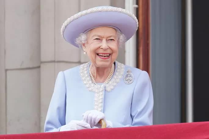 Nữ hoàng Anh ra thông báo gây tiếc nuối về Đại lễ Bạch kim - Ảnh 2.