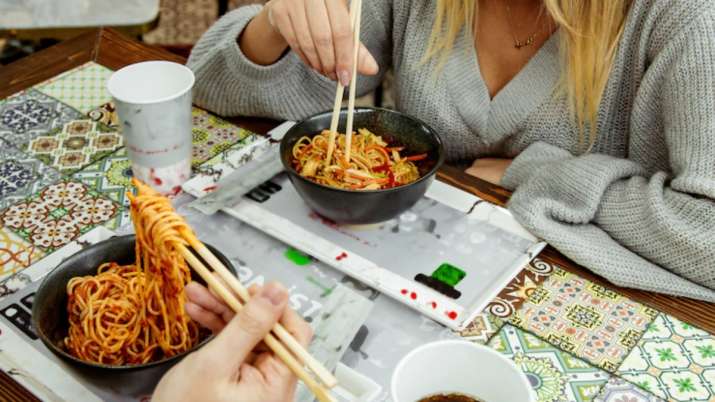 Divorce his wife because he feeds them instant noodles all day - Photo 1. Divorce his wife because he feeds them instant noodles all day - Photo 1.