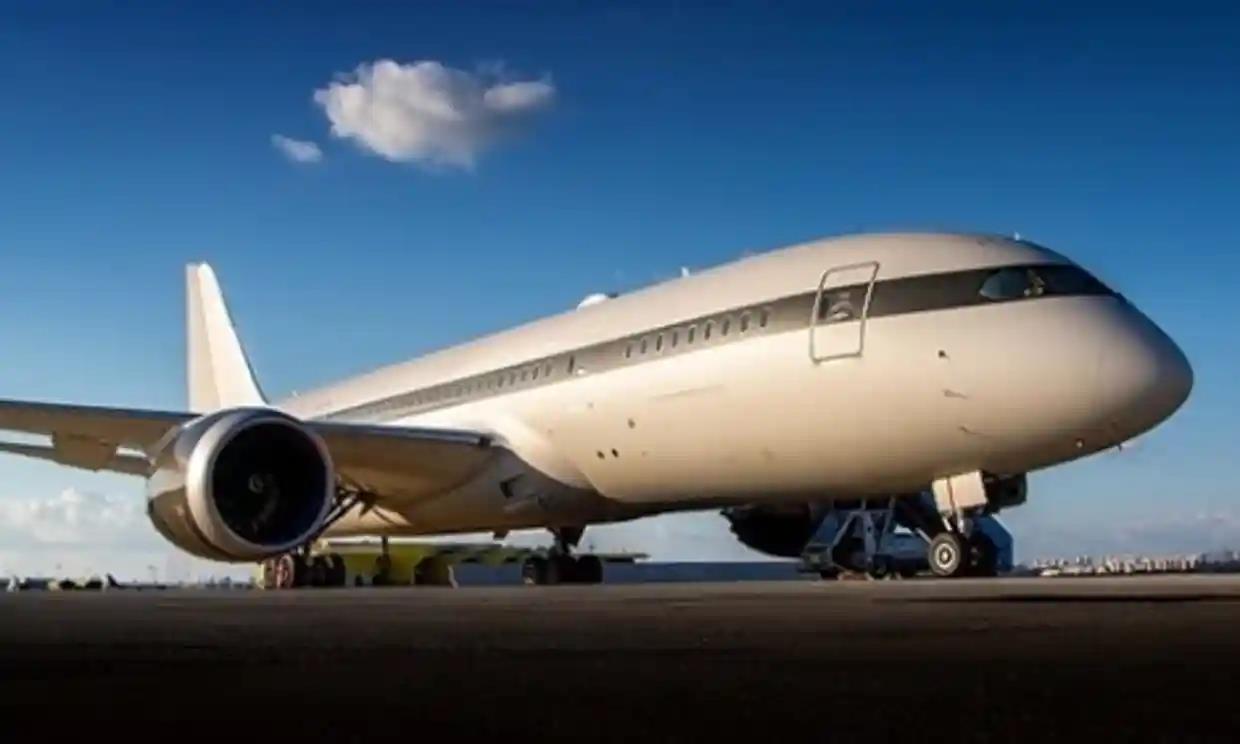 The US decided to confiscate 2 luxury planes of Russian billionaire Roman Abramovich - Photo 2. The US decided to confiscate 2 luxury planes of Russian billionaire Roman Abramovich - Photo 2.