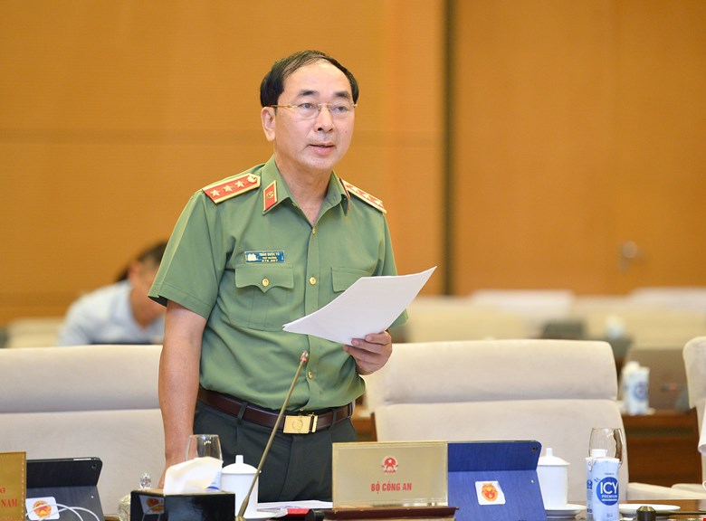 Bộ Công an nói gì về việc chậm trả căn cước công dân gắn chip? - Ảnh 1. Bộ Công an nói gì về việc chậm trả căn cước công dân gắn chip? - Ảnh 1.