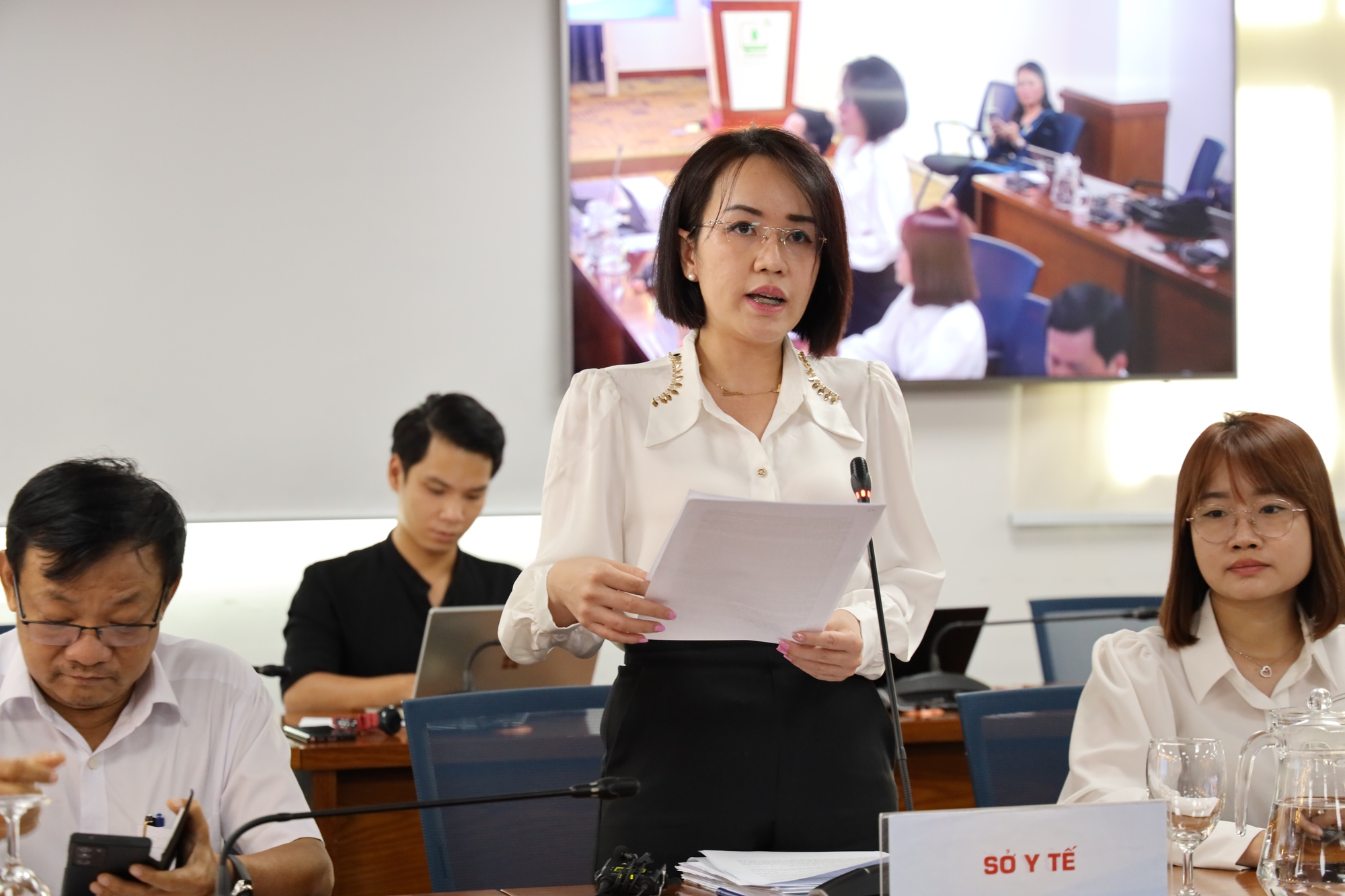 Sở Y tế TP HCM đã gửi tiền thưởng chống dịch cho 25.840 người - Ảnh 1. Sở Y tế TP HCM đã gửi tiền thưởng chống dịch cho 25.840 người - Ảnh 1.