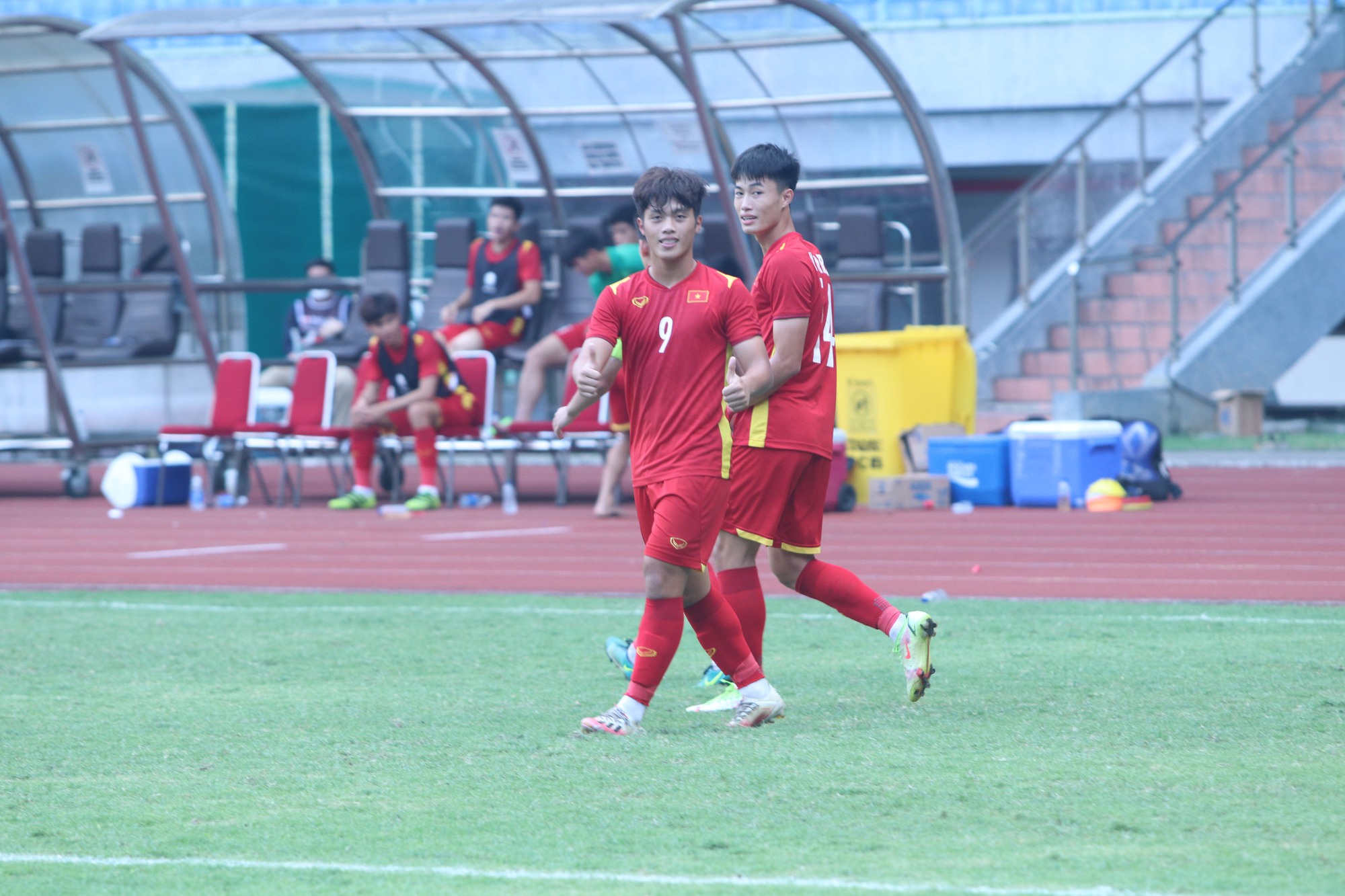 U19 Việt Nam thắng U19 Thái Lan, giành HCĐ Đông Nam Á 2022 - Ảnh 4.