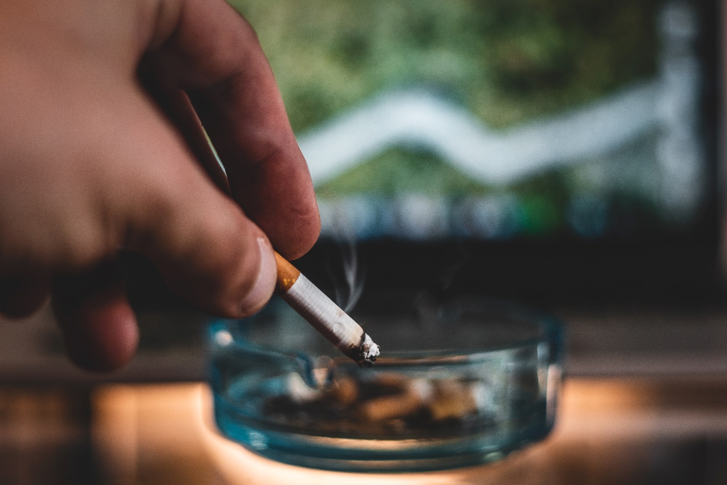 Chuyên gia y tế kêu gọi cung cấp các giải pháp thay thế thuốc lá ...