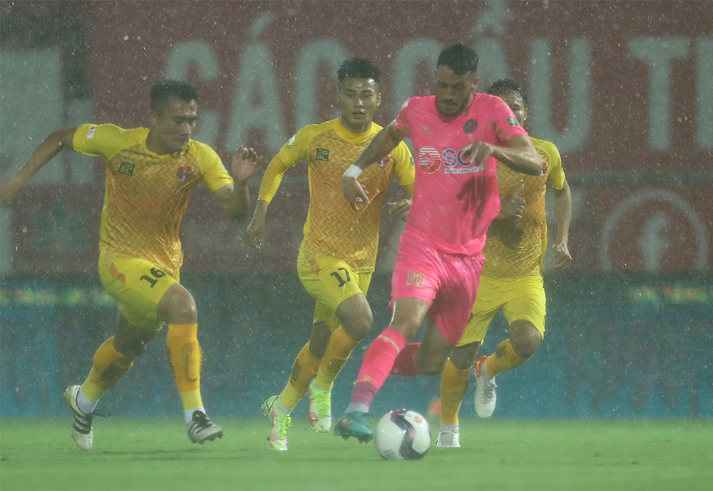 CLB Hải Phòng vững ngôi đầu bảng sau khi thắng đậm Sài Gòn FC - Ảnh 5.