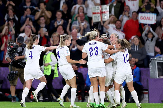 Sao Man United háo hức xem Tam sư nữ vào bán kết Women Euro 2022 - Ảnh 14.