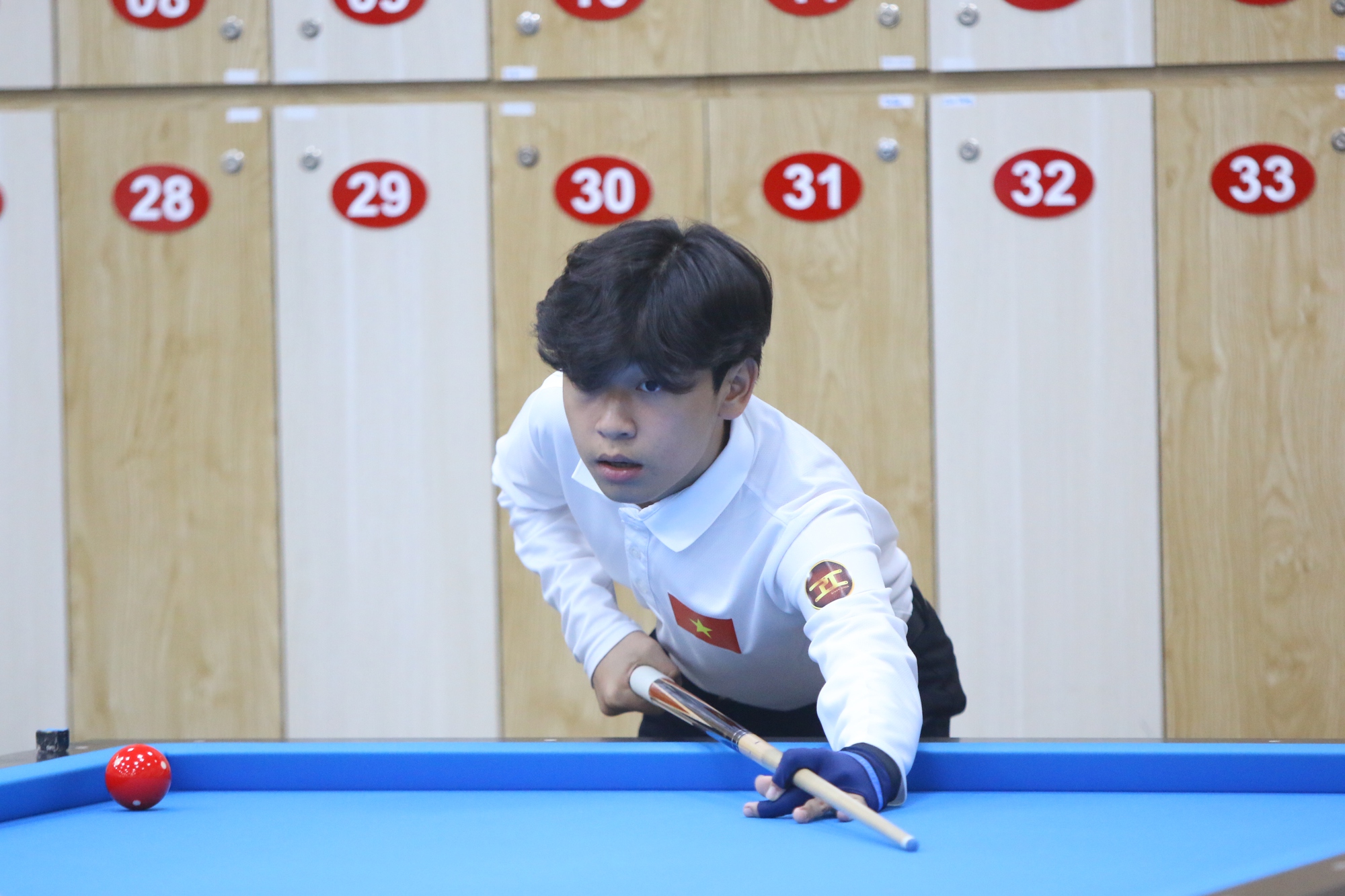 Hai cơ thủ gen Z giành suất dự Giải Vô địch billiards trẻ thế giới - Ảnh 1.