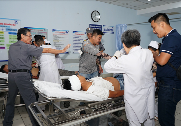 Sở Y tế TP HCM lên tiếng về việc bác sĩ bị bóp cổ tại khoa cấp cứu - Ảnh 1. Sở Y tế TP HCM lên tiếng về việc bác sĩ bị bóp cổ tại khoa cấp cứu - Ảnh 1.