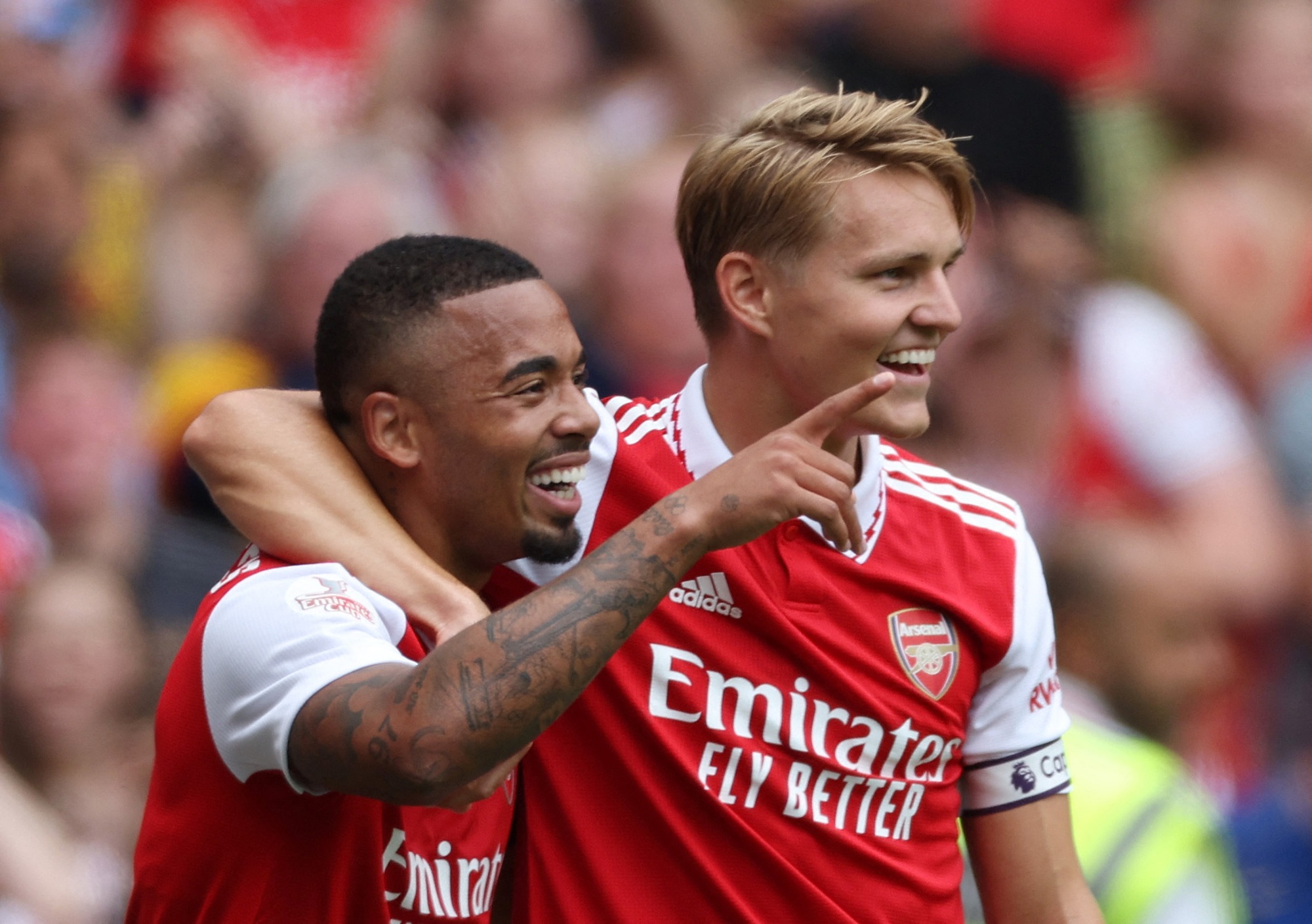 Arsenal vô địch Emirates Cup sau khi thắng Sevilla đến 6 bàn không gỡ - Ảnh 10.