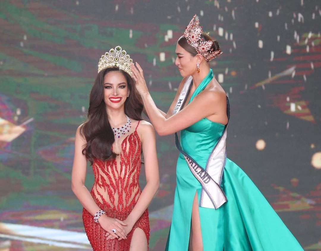 Sắc đẹp quyết rũ của hoa hậu Hoàn vũ Thái Lan 2022 - Ảnh 1.